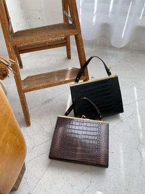 croco pattern hand bag